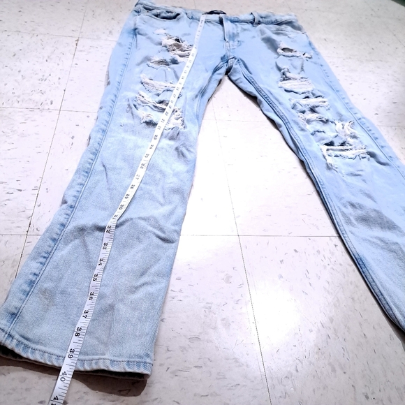 Hollister | Distressed Light Blue Denim Jeans slim straight - Picture 11 of 12
